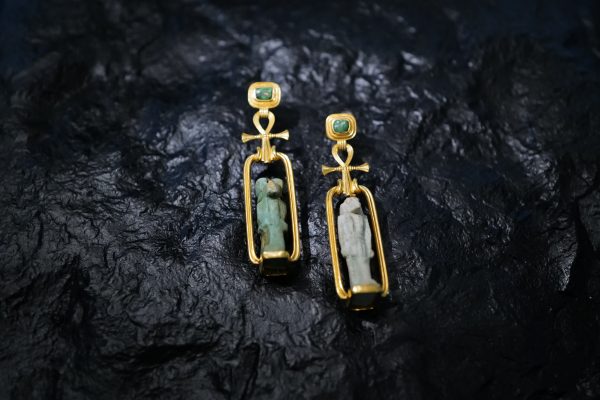 绿松石及绿色费昂斯小像耳坠/ 18K Gold Egyptian Deity & Ankh Drop Earrings